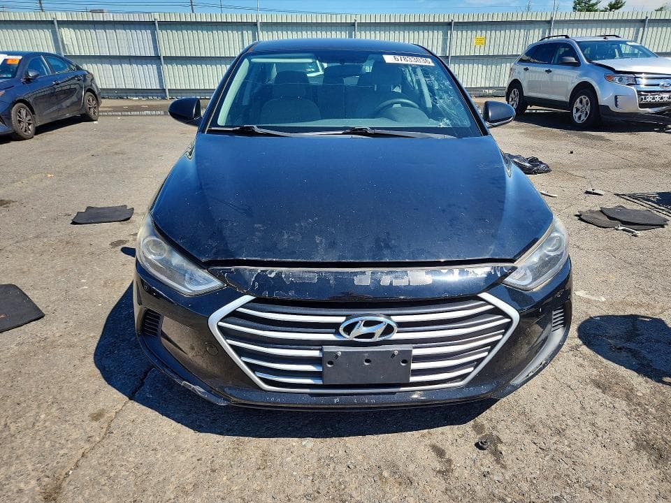 2017 HYUNDAI ELANTRA SE 5