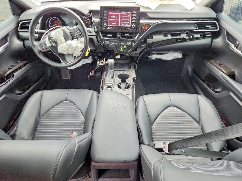 2024 TOYOTA CAMRY SE 8