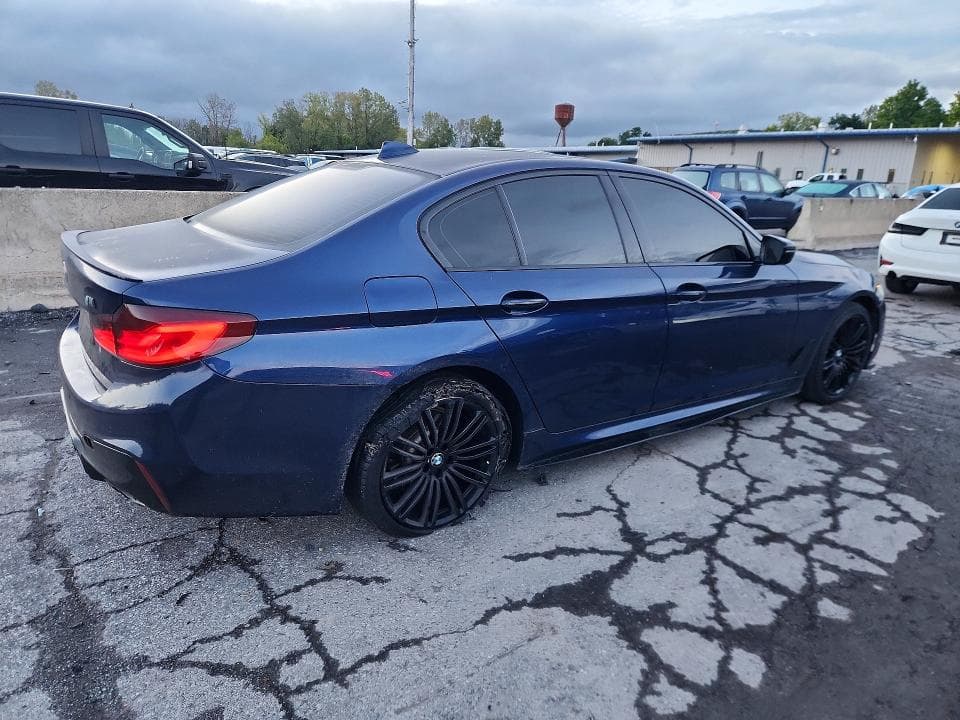 2018 BMW 530 XI 3
