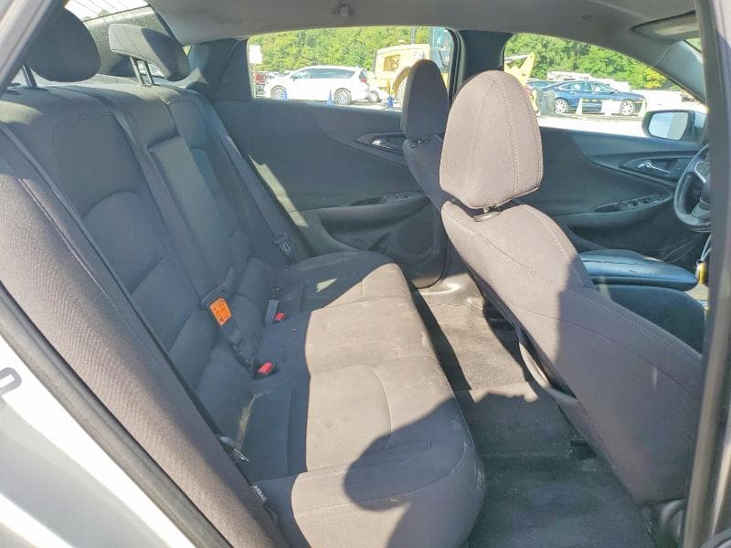 2017 CHEVROLET MALIBU LT 10