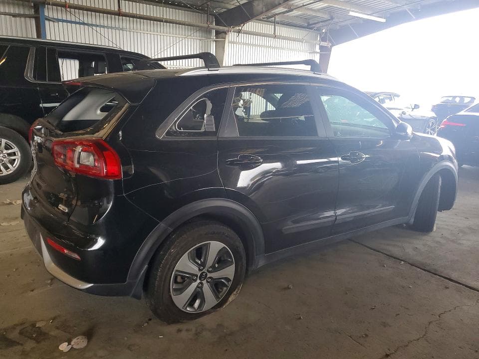2017 KIA NIRO LX 3