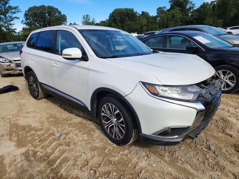 2017 MITSUBISHI OUTLANDER SE 4