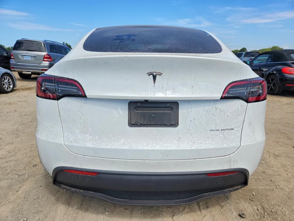 2023 TESLA MODEL Y 6