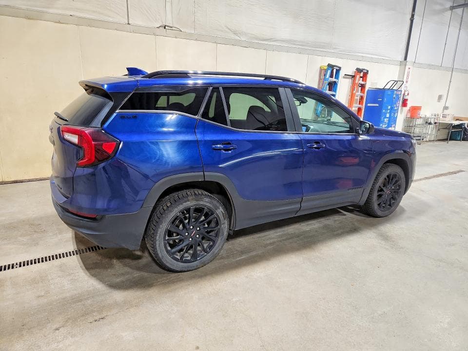 2023 GMC TERRAIN SLE 3