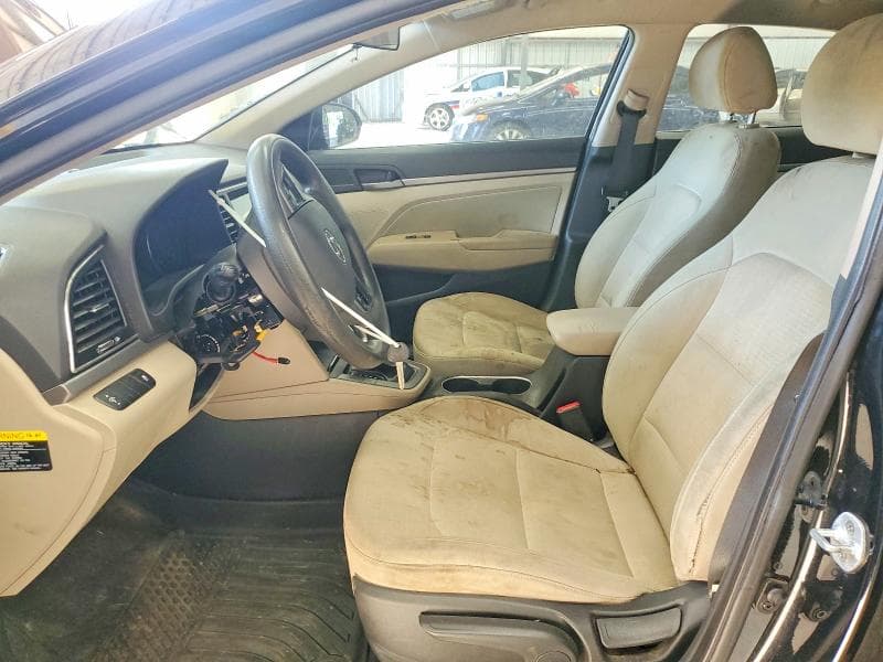 2017 HYUNDAI ELANTRA SE 7