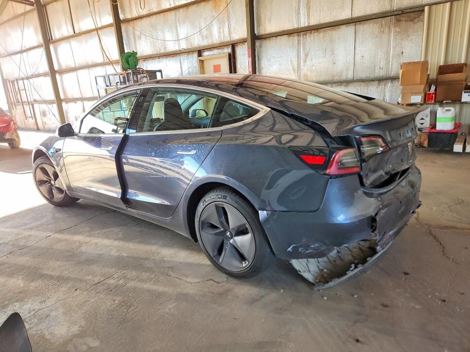 2018 TESLA MODEL 3 2