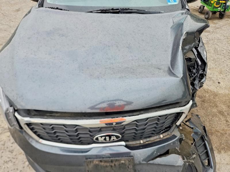 2020 KIA SORENTO LX 12