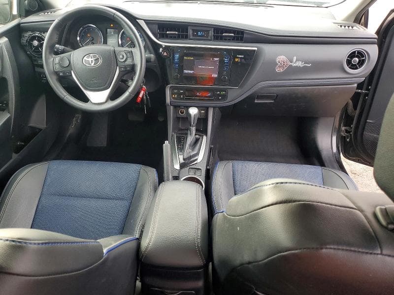 2017 TOYOTA COROLLA SE 8