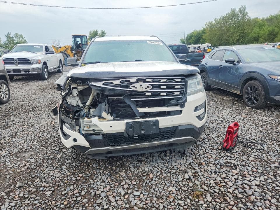 2017 FORD EXPLORER XLT 5