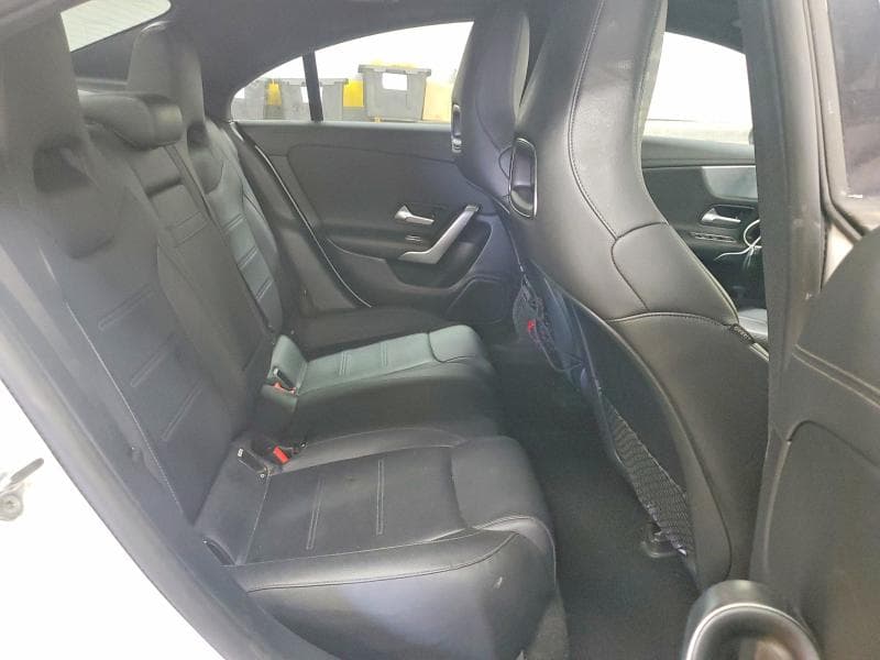 2020 MERCEDES-BENZ CLA 250 4MATIC 10