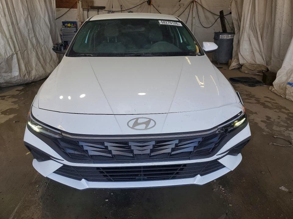 2026 HYUNDAI ELANTRA SE 5