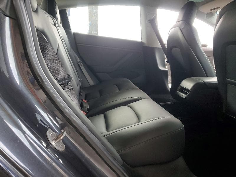 2018 TESLA MODEL 3 10