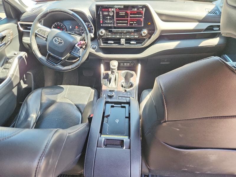 2020 TOYOTA HIGHLANDER LIMITED 8