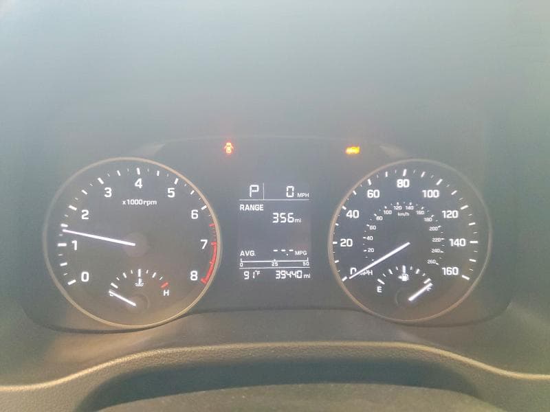 2018 HYUNDAI ELANTRA SE 9