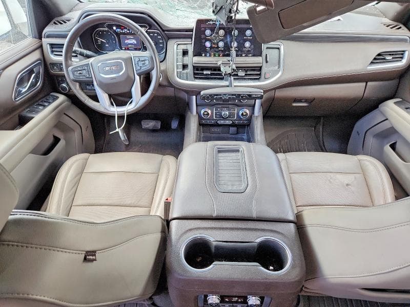 2021 GMC YUKON SLT 8