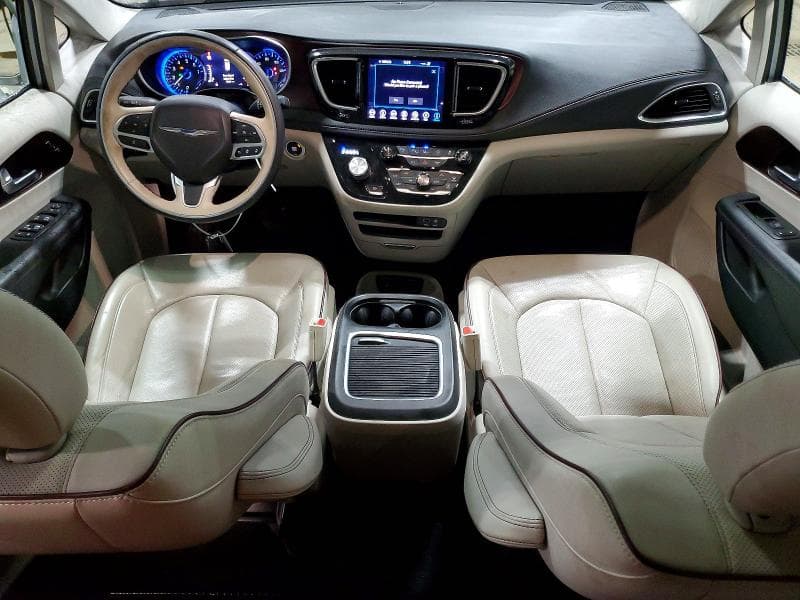 2018 CHRYSLER PACIFICA LIMITED 8