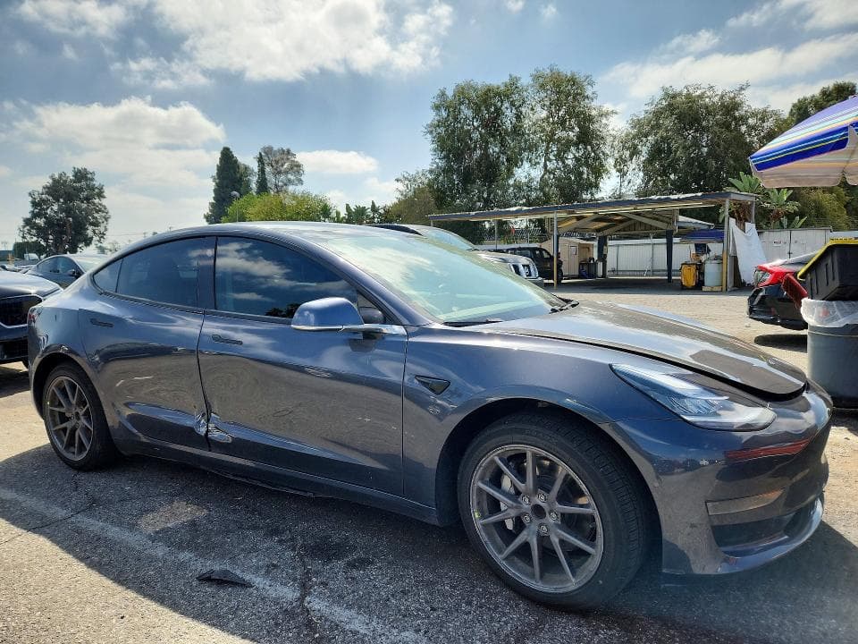 2020 TESLA MODEL 3 4