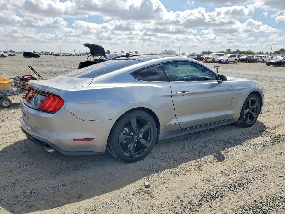2022 FORD MUSTANG 3