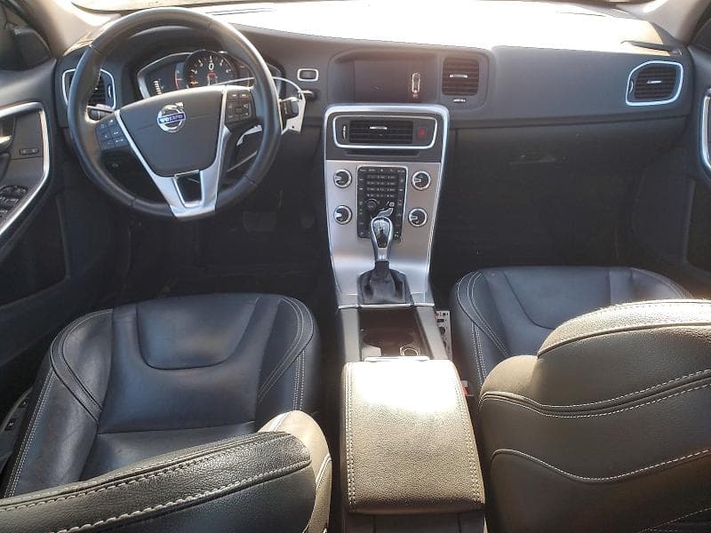 2017 VOLVO S60 8