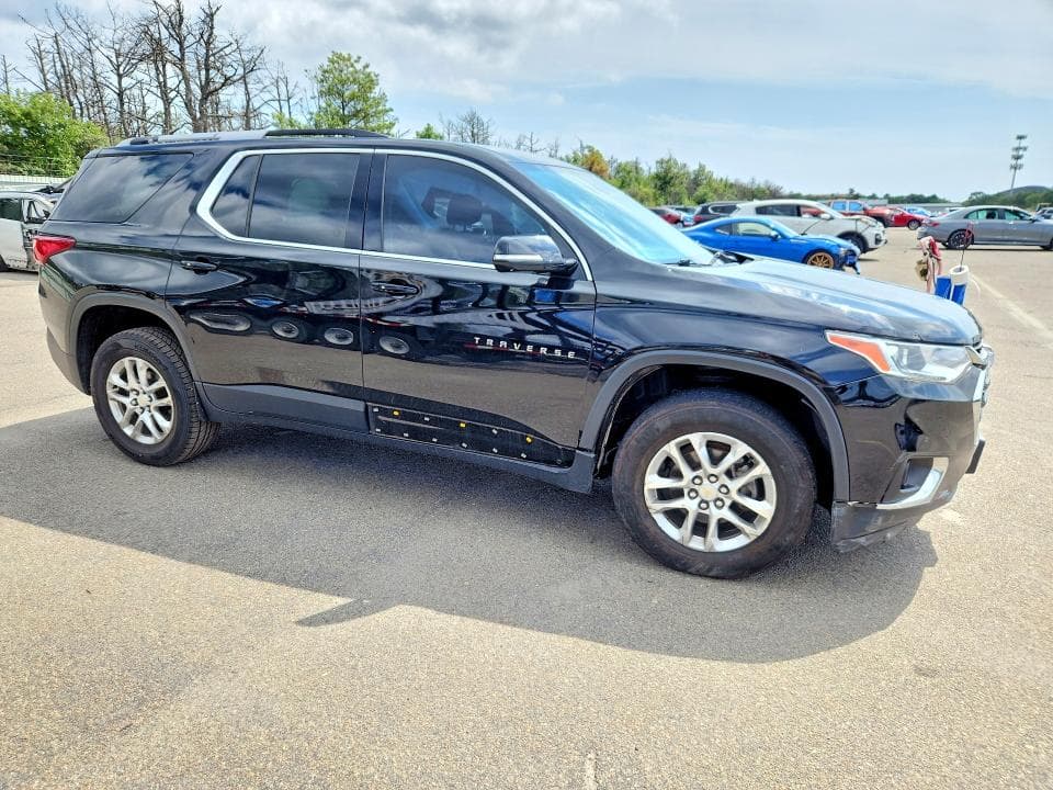 2018 CHEVROLET TRAVERSE LT 4