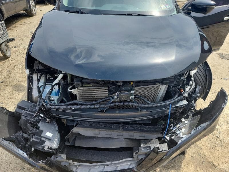 2019 NISSAN ROGUE SL 12