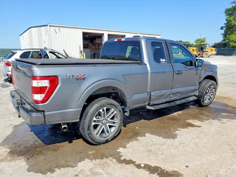 2023 FORD F150 3