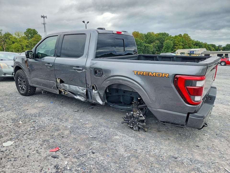 2023 FORD F150 2