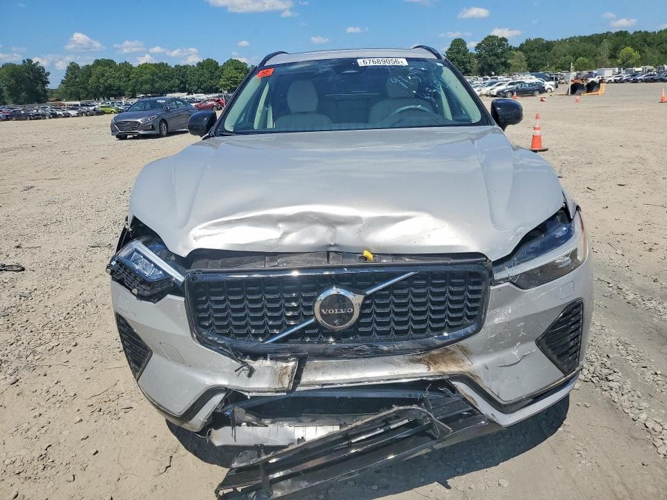 2024 VOLVO XC60 PLUS 5
