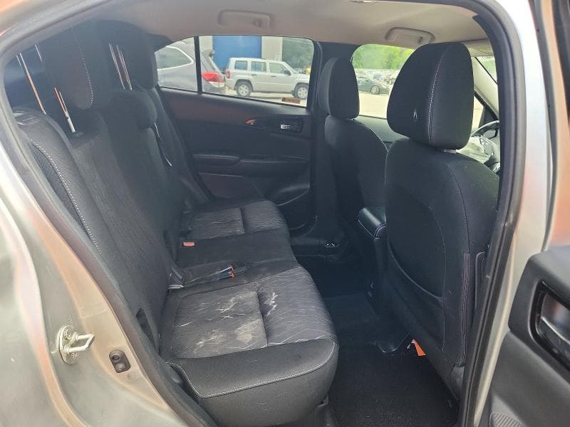 2018 MITSUBISHI ECLIPSE CROSS SE 11