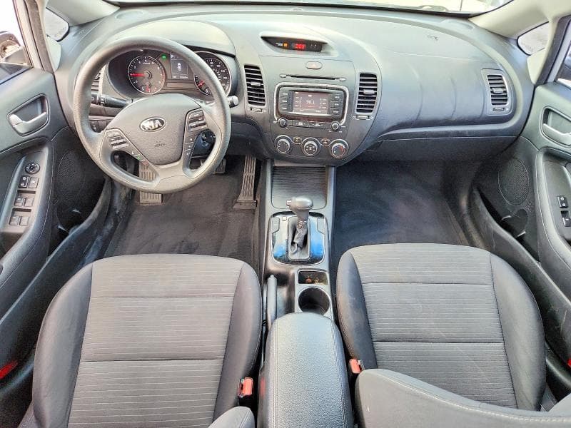 2017 KIA FORTE LX 8