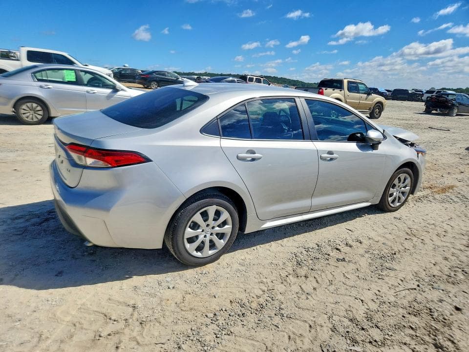 2026 TOYOTA COROLLA LE 3
