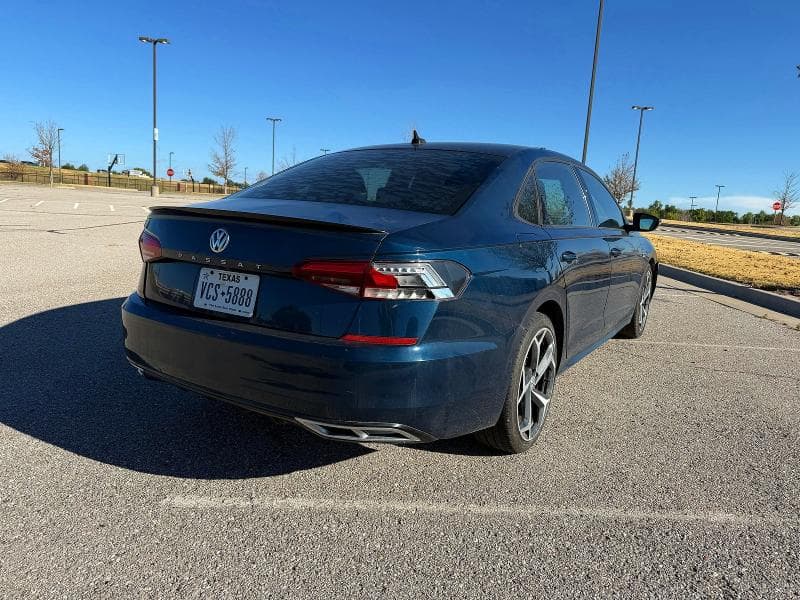 2022 VOLKSWAGEN PASSAT R-LINE 4