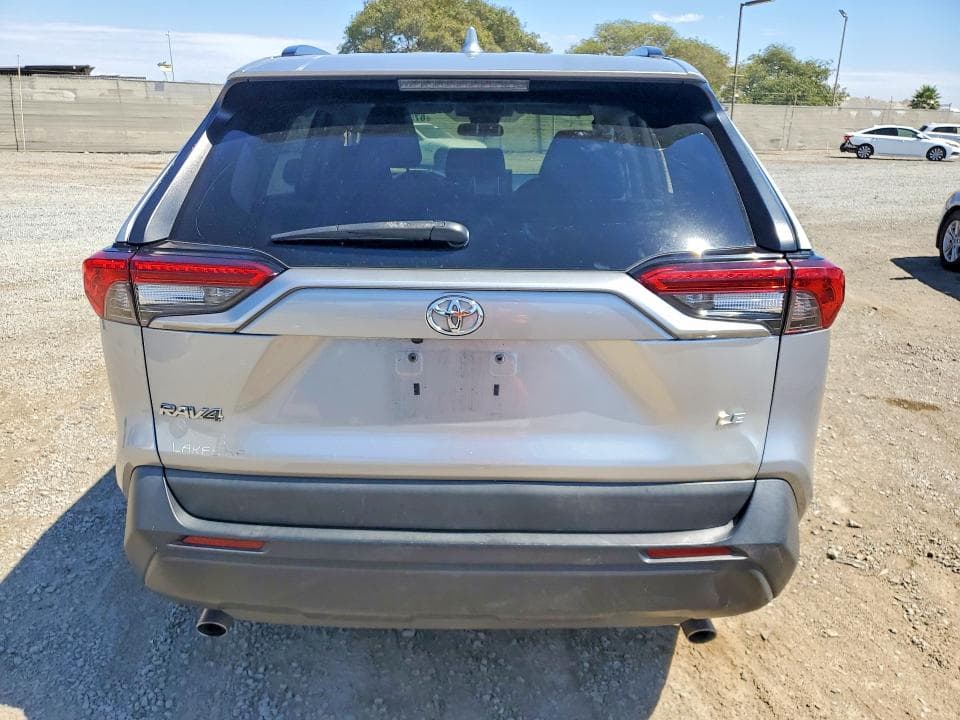 2021 TOYOTA RAV4 LE 6