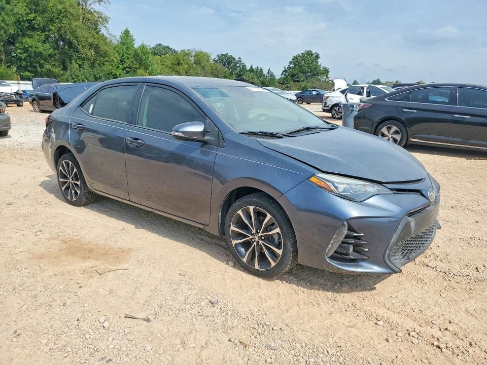 2018 TOYOTA COROLLA SE 4