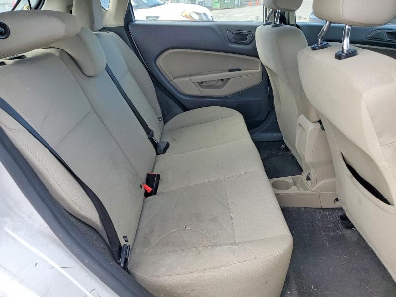 2018 FORD FIESTA SE 11