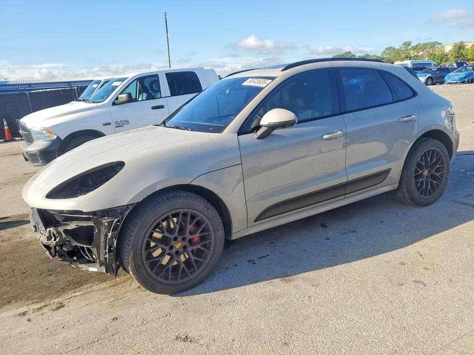 2021 PORSCHE MACAN GTS - 1