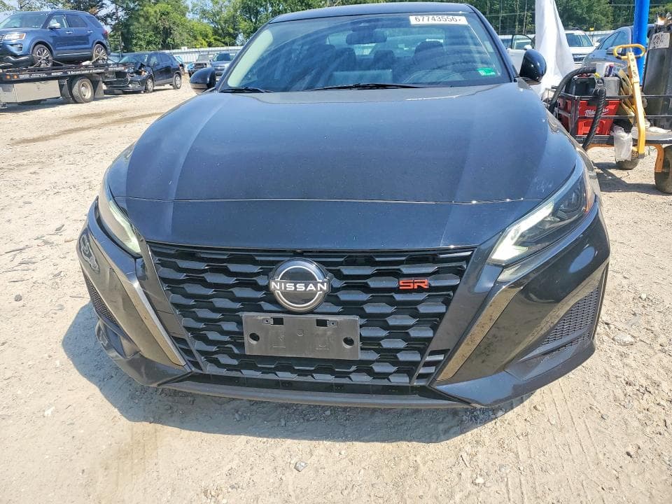 2023 NISSAN ALTIMA SR 5
