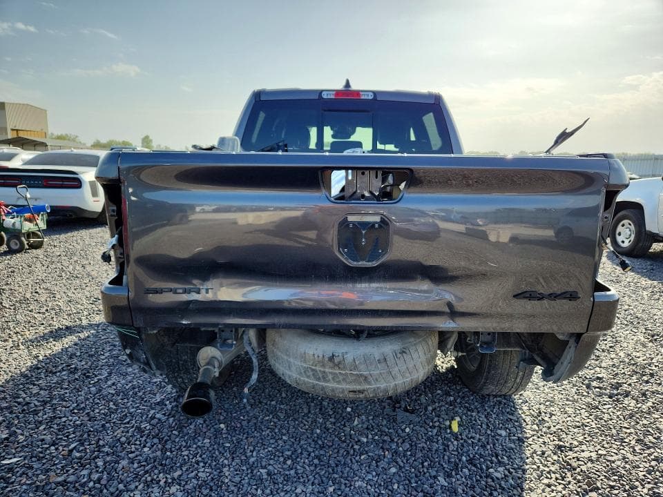 2022 RAM 1500 6