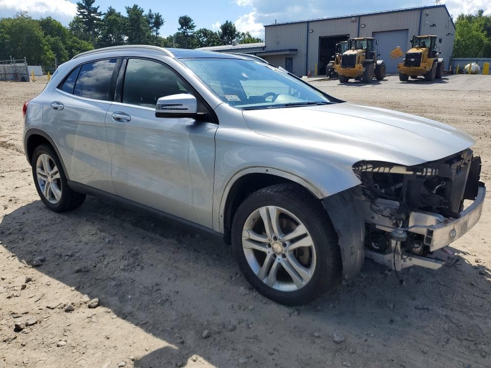 2017 MERCEDES-BENZ GLA 250 4MATIC 4