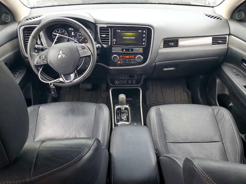 2019 MITSUBISHI OUTLANDER SE 8