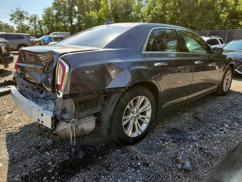 2017 CHRYSLER 300C 3