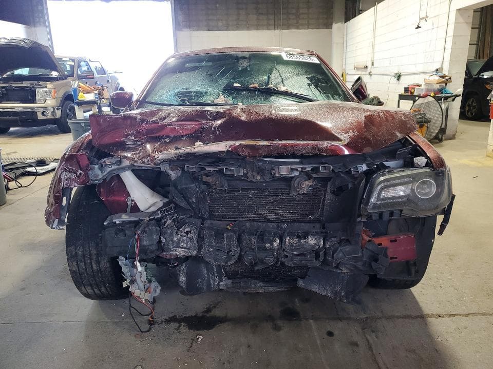 2018 CHRYSLER 300 S 5
