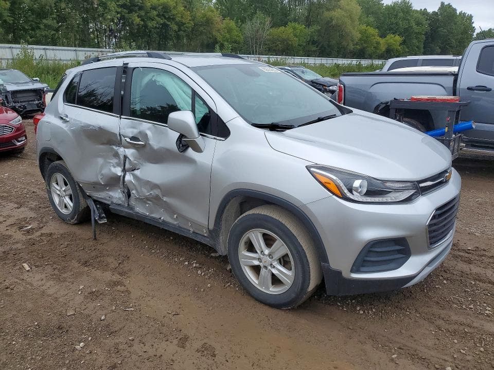 2017 CHEVROLET TRAX 1LT 4