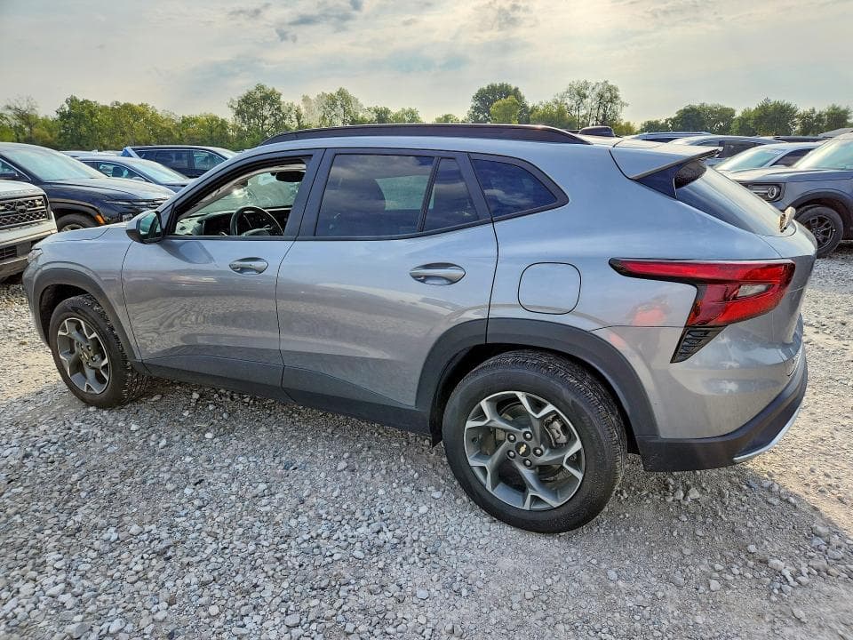 2025 CHEVROLET TRAX 1LT 2