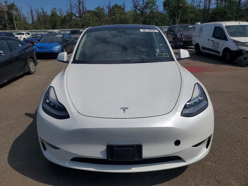 2023 TESLA MODEL Y 5