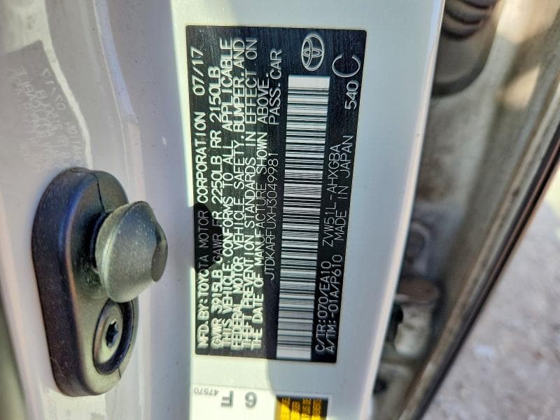 2017 TOYOTA PRIUS FOUR 12