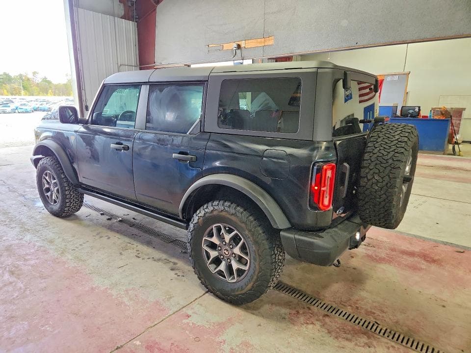 2023 FORD BRONCO BASE 2