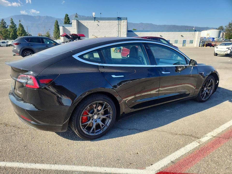 2018 TESLA MODEL 3 3