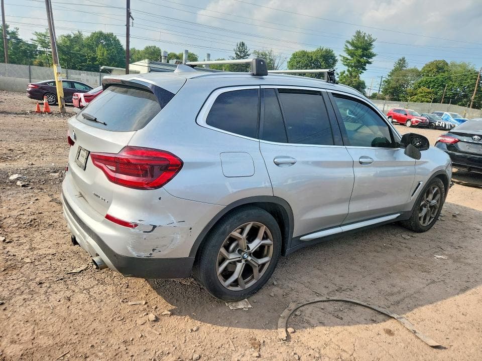 2021 BMW X3 XDRIVE30E 3