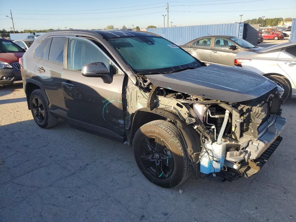 2023 TOYOTA RAV4 XLE 4